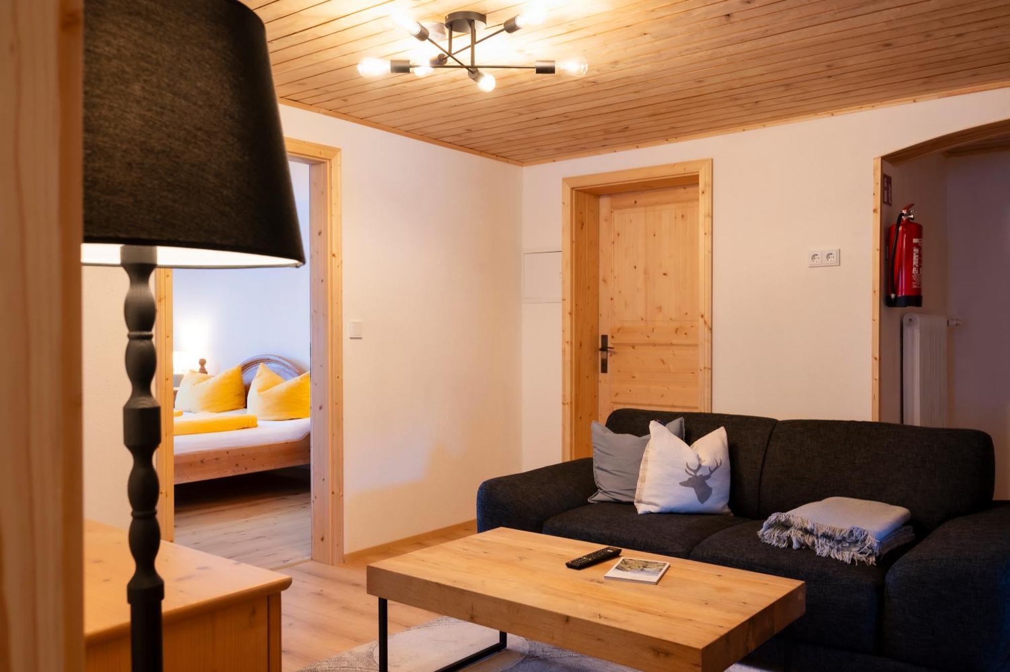 Haus Barbara Apartment Wald am Arlberg Exterior photo